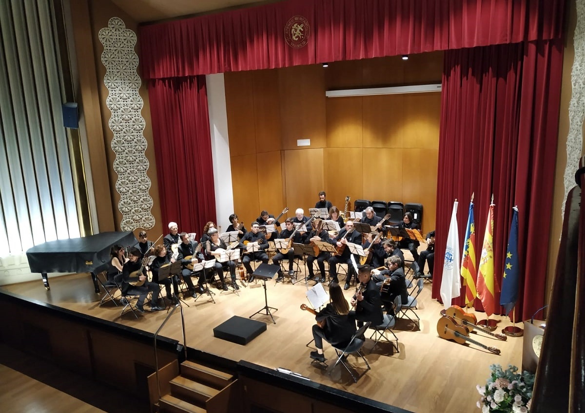XIX FESTIVAL de la Federación de Orquestas de Pulso y Púa de la Comunidad Valenciana
